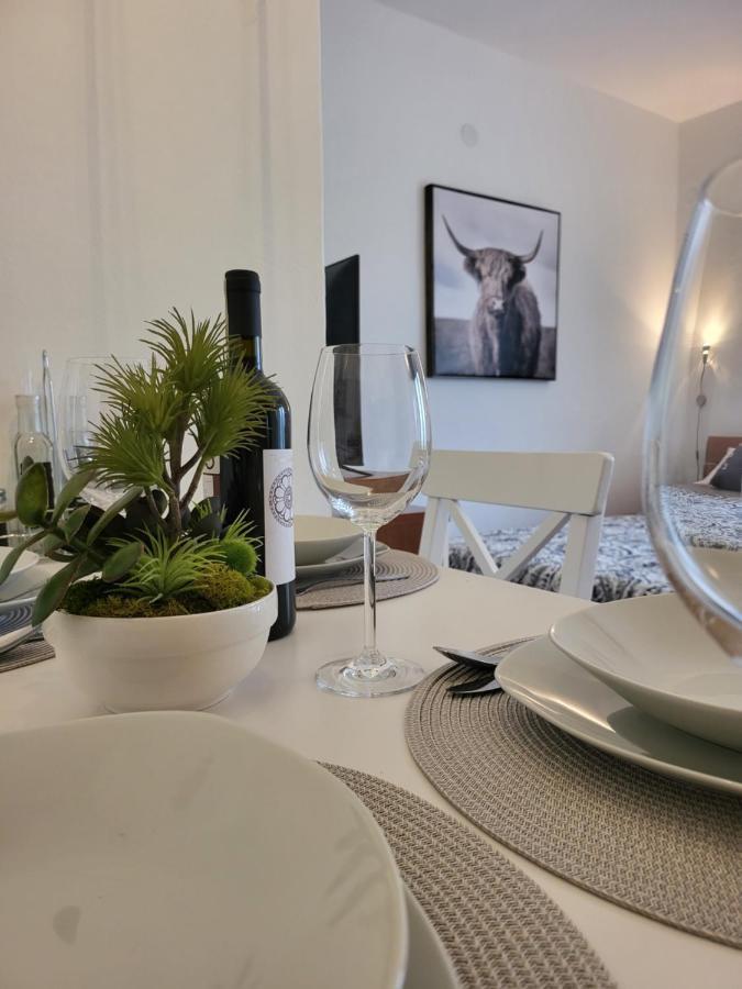 ApartmaniinПримоштен Экстерьер фото